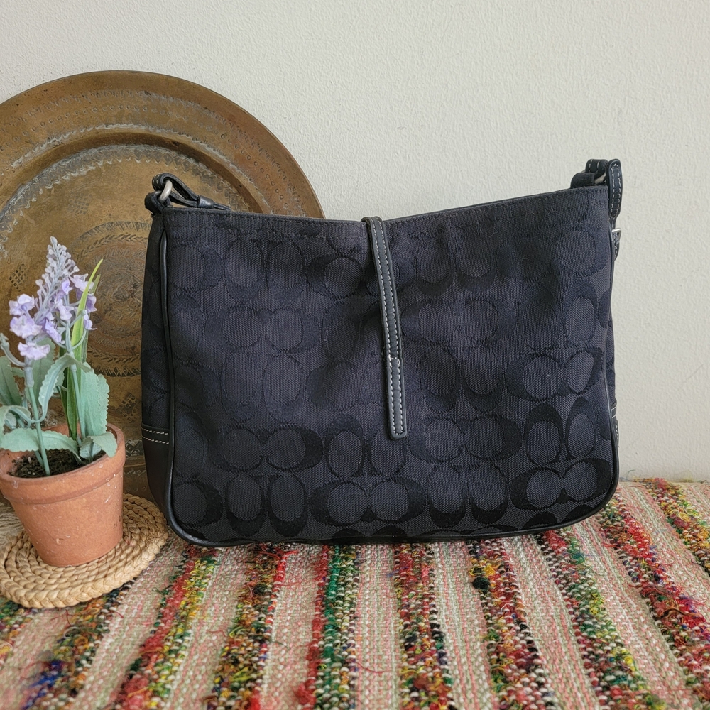 Coach Small Black Shoulder Bag - Picture 5 of 10